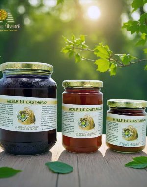 Barattolo di Miele di Castagno su sfondo alberi di castagni